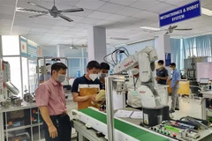 Lãnh đạo Thành phố Hồ Chí Minh kêu gọi các nhà đầu tư Canada quan tâm đến các lĩnh vực mà thành phố đang ưu tiên như sản xuất công nghiệp phụ trợ, công nghệ cao... (Ảnh: TTXVN phát)