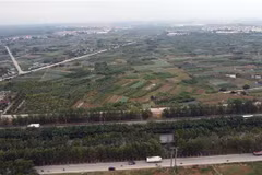 Tuyến Vành đai 4 qua đại lộ Thăng Long trên địa bàn xã Song Phương, huyện Hoài Đức (Hà Nội). (Ảnh: Huy Hùng/TTXVN)