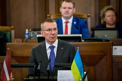 Ông Edgars Rinkevics phát biểu trước Quốc hội, sau khi được bầu làm Tổng thống Latvia, tại Riga ngày 31/5/2023. (Ảnh: AFP/TTXVN)