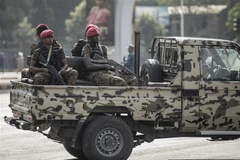 Binh sỹ tuần tra tại Addis Ababa (Ethiopia). (Ảnh: AFP/TTXVN)