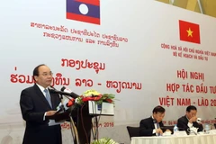 Phó Thủ tướng Chính phủ Nguyễn Xuân Phúc phát biểu tại hội nghị. (Ảnh: Trần Lê Lâm/TTXVN)