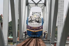 [Photo] Cầu Ghềnh mới trong ngày chính thức thông tàu