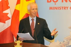 Bộ trưởng Ngoại giao Canada Stephane Dion. (Ảnh: Nguyễn Khang/TTXVN)