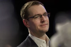 Người phụ trách chiến dịch vận động tranh cử của bà Clinton, ông Robby Mook. (Nguồn: Bloomberg)