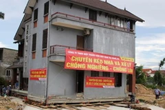 Nghệ An lần đầu di dời tòa nhà nặng gần 800 tấn đến vị trí mới 