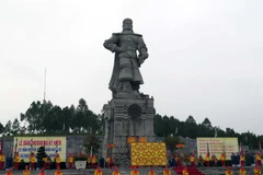 Lễ kỷ niệm 227 năm Nguyễn Huệ lên ngôi Hoàng đế và chiến thắng Ngọc Hồi-Đống Đa ở Thừa Thiên-Huế. (Ảnh: Quốc Việt/TTXVN).