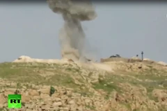 Xe tăng Thổ Nhĩ Kỳ bị tên lửa của IS bắn nổ tan xác ở Iraq