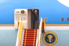 Hình ảnh ông Obama rời Hà Nội vào Thành phố Hồ Chí Minh