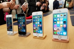 iPhone SE dễ dàng bị bẻ cong hơn iPhone 6s và 6s Plus