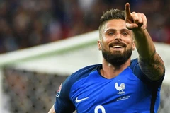 Tiền đạo đội tuyển Pháp Olivier Giroud, người hùng đóng góp hai bàn trong chiến thắng đậm đà của đội chủ nhà Pháp với Iceland. (Nguồn: THX/TTXVN)