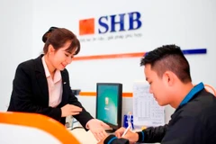Khách hàng giao dịch tại SHB. (Nguồn: SHB)