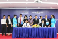 Lãnh đạo hai bên tham gia ký kết. (Nguồn: NCB)