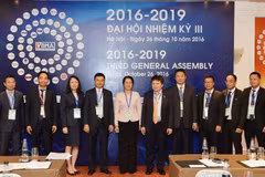Ông Phạm Thanh Hà (thứ 4 từ trái qua) được bầu làm Chủ tịch VBMA (Nguồn: Vietcombank)