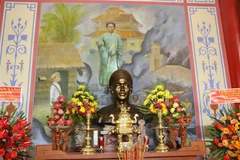 Bàn thờ cụ Nguyễn Thông tại nhà trưng bày Khu lưu niệm Nguyễn Thông. (Ảnh: Thanh Bình/TTXVN)