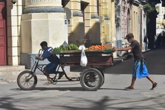 Người dân tại La Habana, Cuba. (Ảnh: THX/ TTXVN)