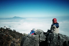 [Photo] Chinh phục thiên đường hạ giới trên đỉnh Bạch Mộc Lương Tử