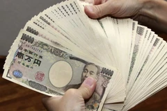 Thặng dư tài khoản vãng lai của Nhật Bản ở mức thấp kỷ lục 