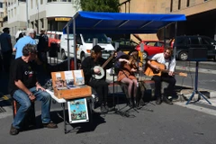 [Photo] Màn trình diễn đặc biệt của các nghệ sỹ đường phố Hobart