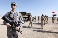 Iraq đề nghị Mỹ tăng cường không kích và cung cấp thêm vũ khí 