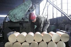 Một nhà máy sản xuất đồng ở Thiệu Hưng, tỉnh Chiết Giang, miền đông Trung Quốc. (Nguồn: AP)