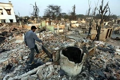 Một khu vực bị phá hủy trong cuộc xung đột tôn giáo ở Meikhtila, Myanmar. (Nguồn: AP)