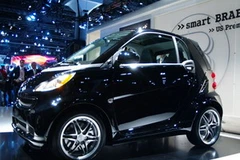 Phiên bản ForTwo đặc biệt dựa trên mẫu Smart Brabus ForTwo hiện nay. (Nguồn: motoburg.com)
