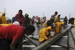 Bão lũ gây thiệt hại nặng nề tại nhiều nơi trên thế giới. (Nguồn: Reuters)