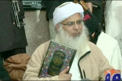 Đại diện đàm phán của phiến quân là Maulana Abdul Aziz. (Ảnh: thenews)