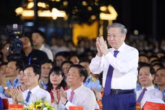 Tổng Bí thư, Chủ tịch nước Tô Lâm dự chương trình chính luận nghệ thuật đặc biệt với chủ đề “Lời Người để lại” nhân kỷ niệm 55 năm thực hiện Di chúc của Chủ tịch Hồ Chí Minh và 55 năm ngày mất của Người (02/09/1969-02/09/2024). (Ảnh: Trí Dũng/TTXVN)