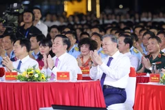 Tổng Bí thư, Chủ tịch nước Tô Lâm và các đại biểu dự chương trình. (Ảnh: Lâm Khánh/TTXVN)