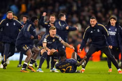 Real vào bán kết sau khi loại Man City ở loạt luân lưu may rủi. (Nguồn: PA)