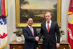Bộ trưởng Bùi Thanh Sơn gặp Cố vấn An ninh quốc gia Hoa Kỳ Jake Sullivan. (Ảnh: Kiều Trang/TTXVN)