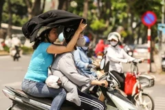 Bắc Bộ nắng nóng. (Ảnh: Lê Minh Sơn/Vietnam+)
