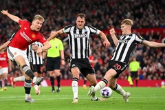 Rasmus Hojlund ghi bàn giúp M.U đánh bại Newcastle. (Nguồn: Getty Images)