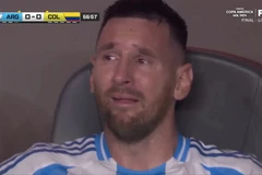 Messi bật khóc khi không thể tiếp tục đá chung kết Copa America 2024