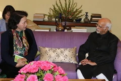 Chủ tịch Quốc hội Nguyễn Thị Kim Ngân gặp Phó Tổng thống kiêm Chủ tịch Thượng viện Ấn Độ Mohammad Hamid Ansari. (Ảnh: Trọng Đức/TTXVN)