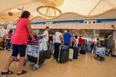 Khách tại sân bay Sharm El-Sheikh. (Nguồn: AP)