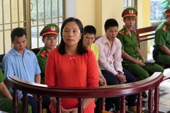 Bị cáo Văn Thị Hoài Thương tại tòa. (Ảnh: Đỗ Trưởng/TTXVN)