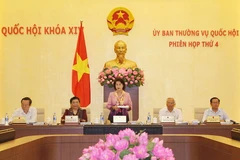 Chủ tịch Quốc hội Nguyễn Thị Kim Ngân chủ trì Phiên họp thứ 4 của Ủy ban Thường vụ Quốc hội khóa XIV. (Ảnh: Trọng Đức/ TTXVN)
