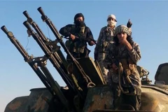 Tay súng IS. (Nguồn: Telegraph)