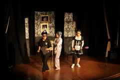 Một cảnh trong chương trình nghệ thuật VNLSE Show 2016. (Ảnh: Lê Phương/Vietnam+)