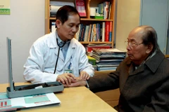 Cần một chiến lược để mở rộng dịch vụ chăm sóc người cao tuổi