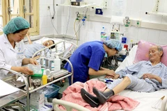 Học mô hình quản lý, đào tạo nguồn nhân lực y tế của Pháp