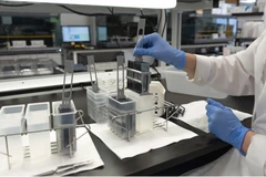 công nghệ giải mã gene có thể tầm soát được 22.000 đột biến gene ung thư di truyền. (Ảnh: BTC)