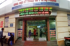 Điểm tiêm tại Viện vệ sinh dịch tễ Trung Ương. (Ảnh: TTXVN)