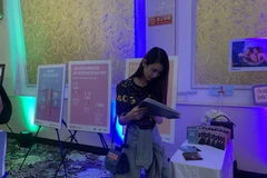 Các bạn trẻ tham gia sự kiện. (Ảnh: PV/ Vietnam+)