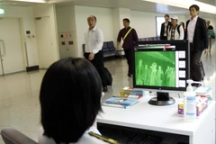 Phát hiện, cách ly hai khách Nigeria bị sốt nhập cảnh Việt Nam