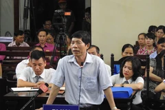 Phó giám đốc Bệnh viện Đa khoa tỉnh Hòa Bình Hoàng Đình Khiếu. (Ảnh: PV/Vietnam+) 