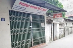 Phòng khám nơi xảy ra sự việc. (Ảnh: CTV/Vietnam+)