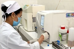 Làm rõ thông tin mua máy xét nghiệm không rõ nguồn gốc 